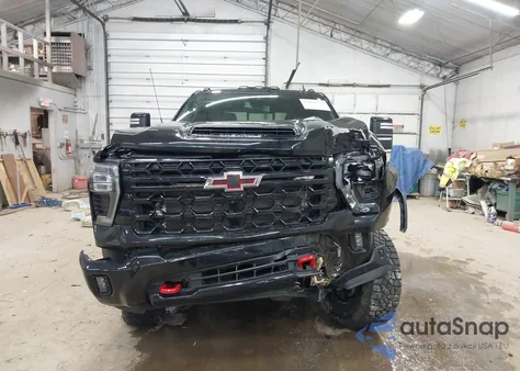 2024 Chevrolet 1500 из США, поврежденный, VIN 1GC4YYEY8RF281143